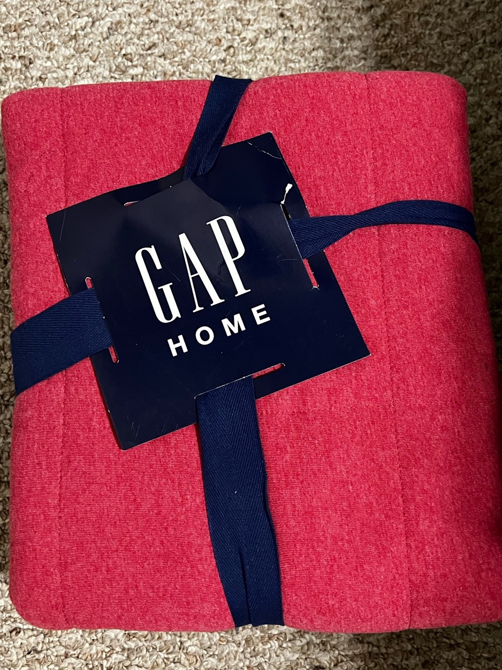 Gap. Red 50x60 Fleece blanket